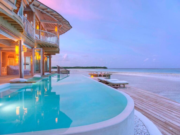 10 Best Maldives Honeymoon Resorts For 2021 Vacaytrends 9050