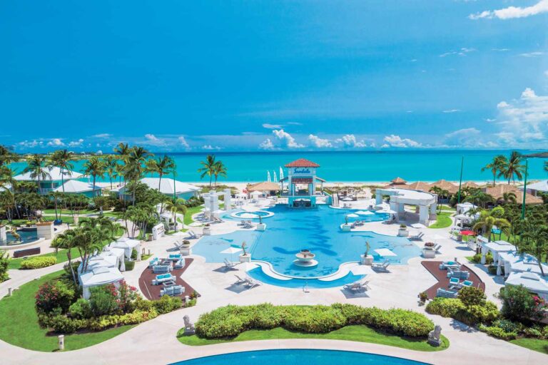 best luxury resorts in the Bahamas